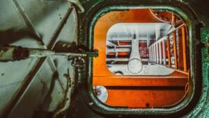 Asphyxiation in cargo hold due to oxygen depletion
